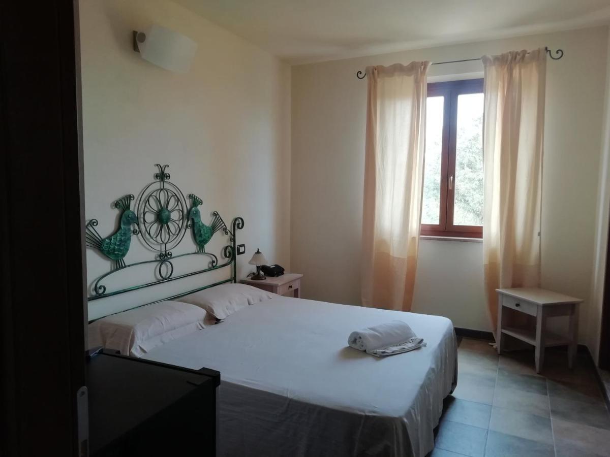 S'Ena Hotel 아르버스 외부 사진
