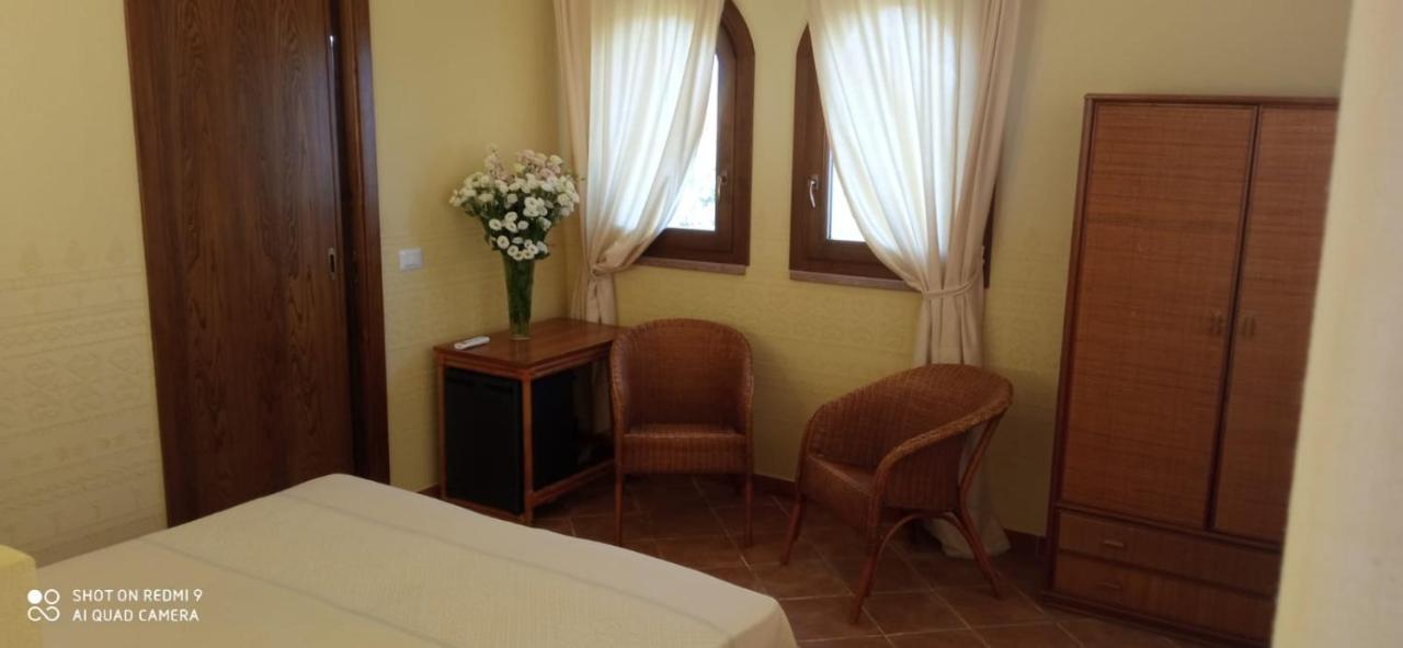 S'Ena Hotel 아르버스 외부 사진