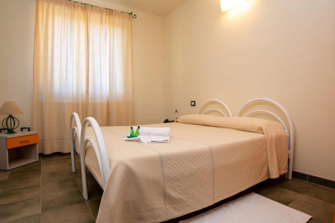 S'Ena Hotel 아르버스 외부 사진